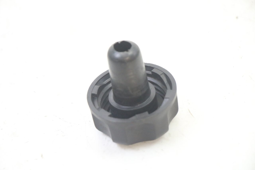 photo de TAPPO SERBATOIO YAMAHA WHY 50 (1998 - 2000) - Altra angolazione