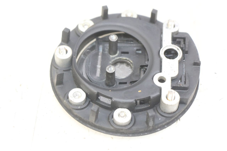 photo de TAPPO SERBATOIO CARBURANTE SYM WOLF SB 125 (2011 - 2018) - Dettaglio del componente