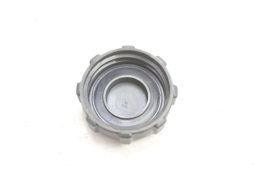 photo de TAPPO SERBATOIO CARBURANTE PIAGGIO X8 STREET 125 (2006 - 2007) - Zoom sullo stato d'uso