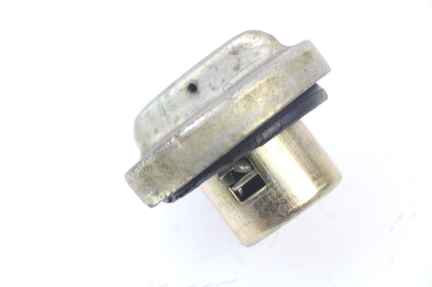 photo de TAPPO SERBATOIO CARBURANTE KINROAD XT T-8 125 (2006 - 2006) - Dettaglio del componente