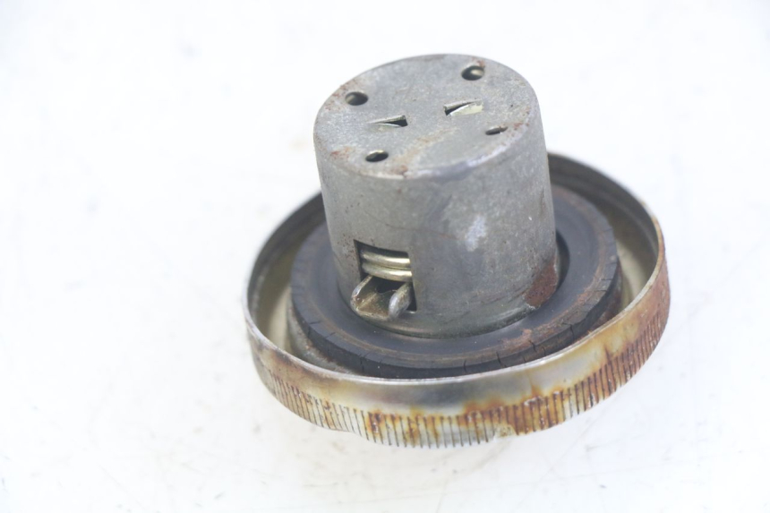 photo de TAPPO SERBATOIO CARBURANTE SHINERAY XY250 STXE 250 (2006 - 2012) - Dettaglio del componente