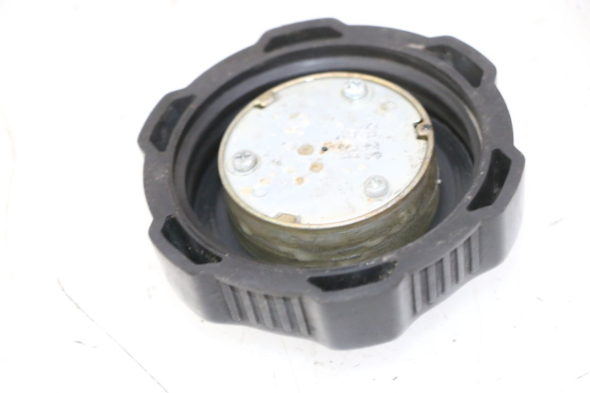 photo de TAPPO SERBATOIO YAMAHA YFM BRUIN 350 (2003 - 2009) - Dettaglio del componente