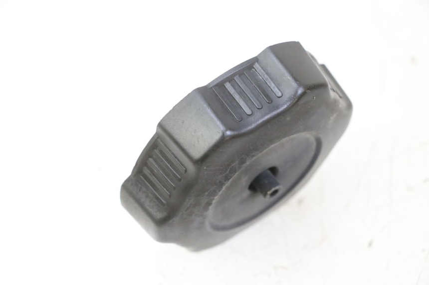 photo de TAPPO SERBATOIO YAMAHA YFM R RAPTOR 250 (2008 - 2014) - Dettaglio del componente