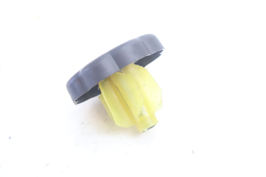 photo de TAPPO SERBATOIO YAMAHA YP MAJESTY 125 (2007 - 2010) - Dettaglio del componente