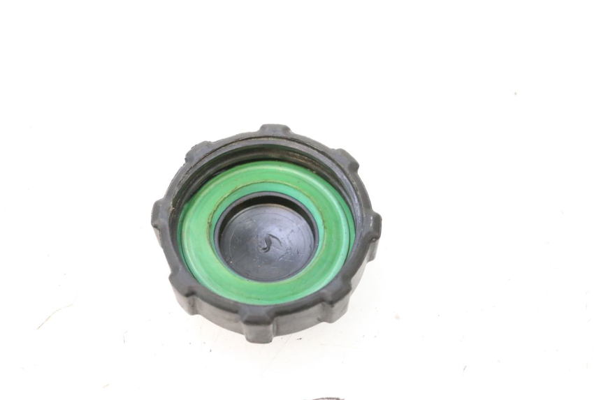 photo de TAPPO SERBATOIO CARBURANTE PIAGGIO ZIP 4T 50 (2018 - 2020) - Zoom sullo stato d'uso