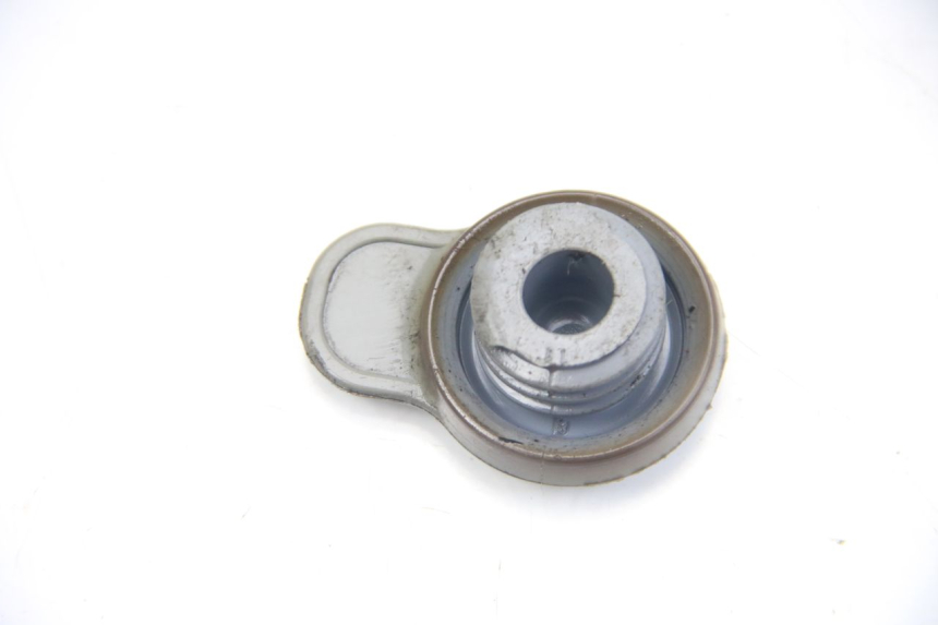 photo de TAPPO SERBATOIO OLIO MBK BOOSTER NEXT GENERATION 50 (2004 - 2007) - Zoom sullo stato d'uso