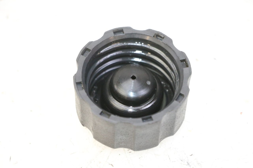 photo de TAPPO SERBATOIO OLIO PEUGEOT ELYSTAR 50 (2002 - 2014) - Dettaglio del componente