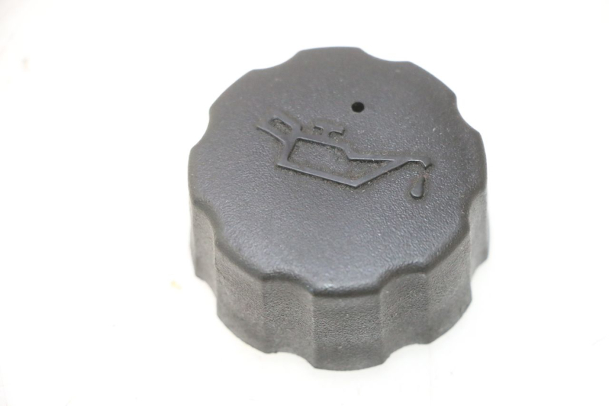 photo de TAPPO SERBATOIO OLIO PEUGEOT ELYSTAR 50 (2002 - 2014) - Vista principale