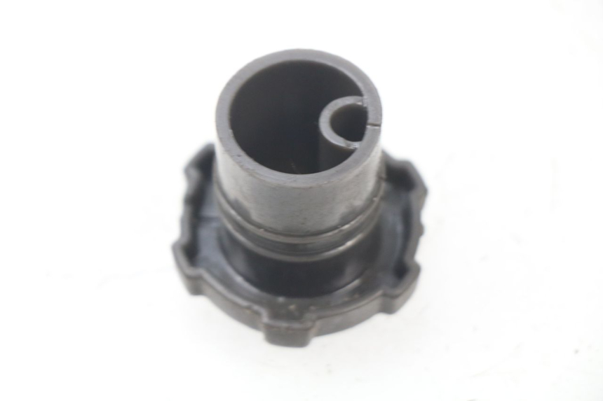photo de TAPPO SERBATOIO OLIO PIAGGIO FLY 2T 50 (2004 - 2017) - Dettaglio del componente