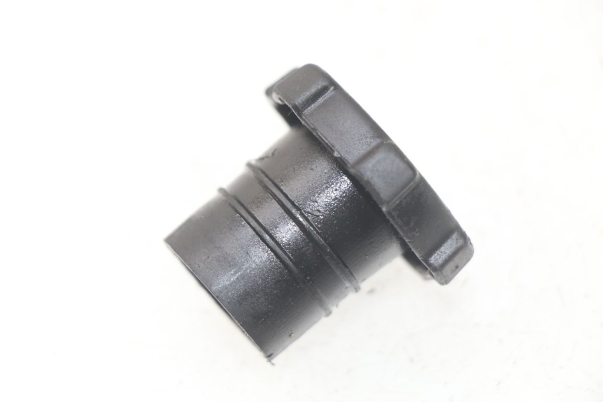 photo de TAPPO SERBATOIO OLIO PIAGGIO FLY 2T 50 (2004 - 2017) - Zoom sullo stato d'uso