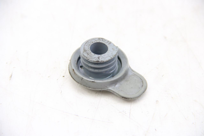 photo de TAPPO SERBATOIO OLIO MBK OVETTO 2T 50 (2007 - 2017) - Altra angolazione