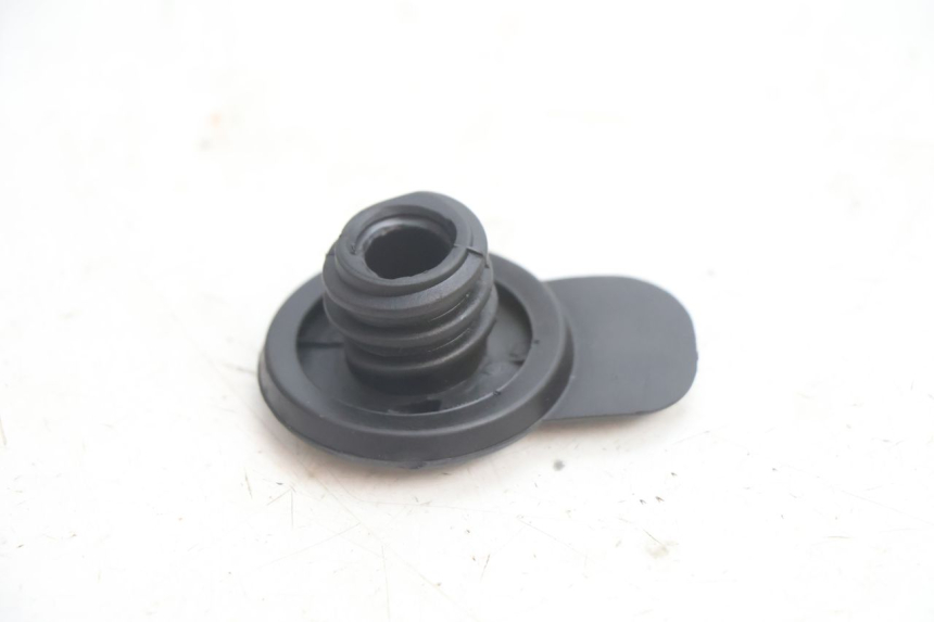 photo de TAPPO SERBATOIO OLIO TNT MOTOR ROMA 10' 2T 50 (2011 - 2018) - Zoom sullo stato d'uso