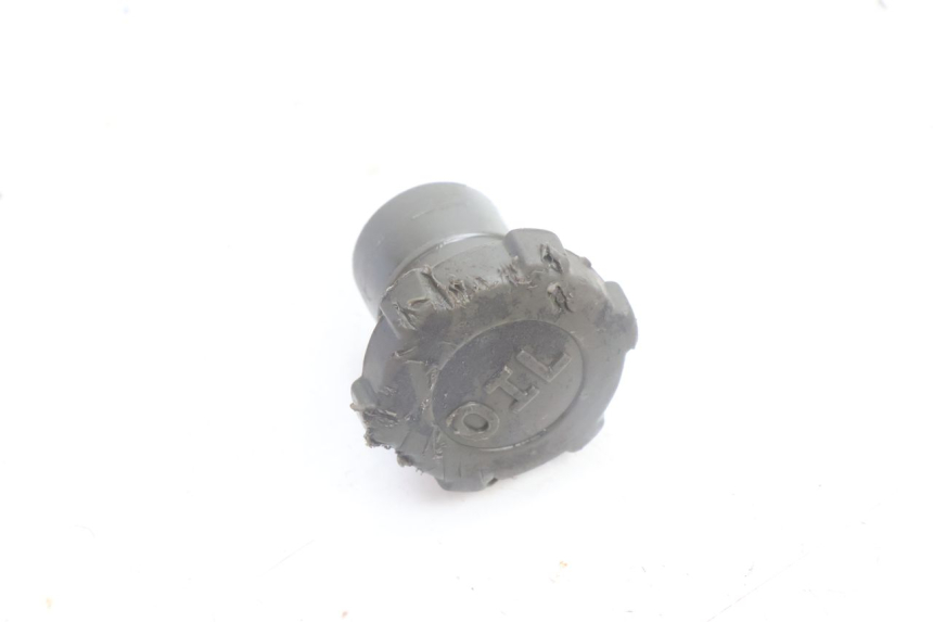 photo de TAPPO SERBATOIO OLIO GILERA RUNNER SP 50 (2002 - 2004) - Dettaglio del componente