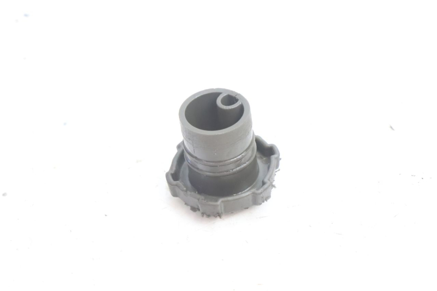 photo de TAPPO SERBATOIO OLIO GILERA RUNNER SP 50 (2002 - 2004) - Altra angolazione