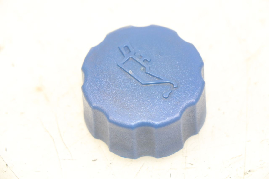 photo de TAPPO SERBATOIO OLIO PEUGEOT SATELIS 125 (2006 - 2009) - Vista principale