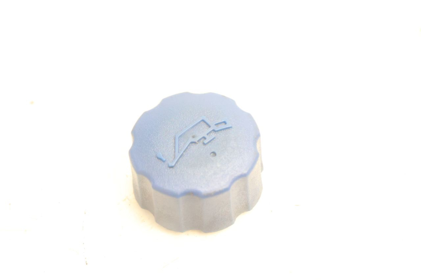 photo de TAPPO SERBATOIO OLIO PEUGEOT SATELIS 125 (2006 - 2009) - Dettaglio del componente