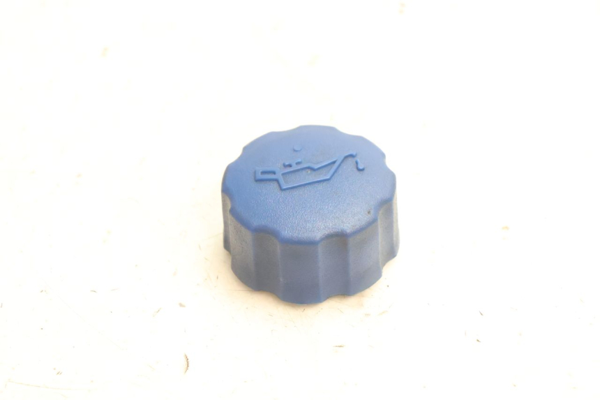 photo de TAPPO SERBATOIO OLIO PEUGEOT SATELIS 125 (2006 - 2009) - Dettaglio del componente