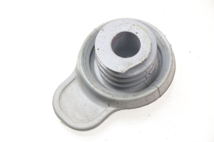photo de TAPPO SERBATOIO OLIO YAMAHA SLIDER 50 (2004 - 2016) - Dettaglio del componente