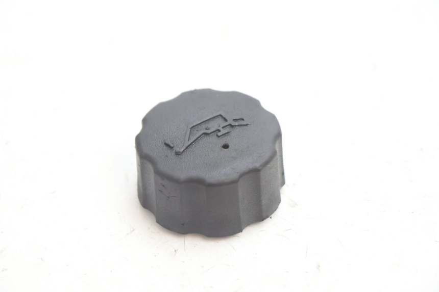 photo de TAPPO SERBATOIO OLIO PEUGEOT SPEEDFIGHT 2 AC 50 (2000 - 2009) - Dettaglio del componente