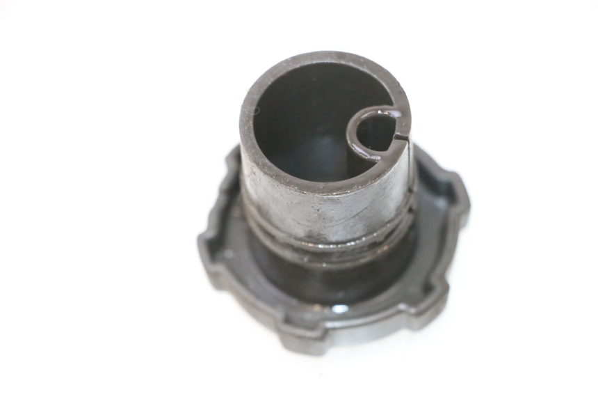 photo de TAPPO SERBATOIO OLIO PIAGGIO TYPHOON 50 (2000 - 2009) - Dettaglio del componente