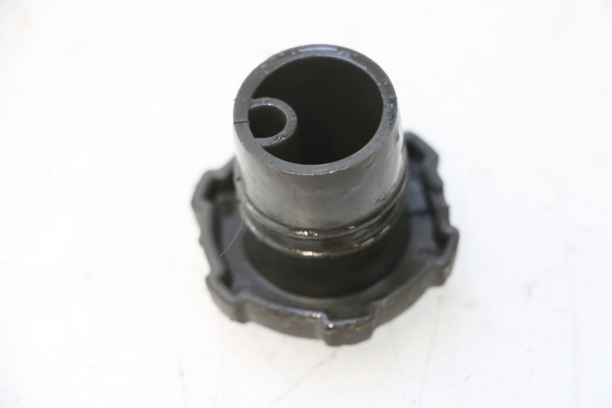 photo de TAPPO SERBATOIO OLIO PIAGGIO VESPA LX 2T 50 (2005 - 2013) - Dettaglio del componente