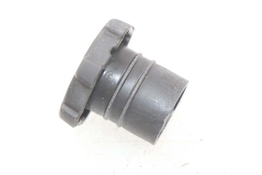 photo de TAPPO SERBATOIO OLIO PIAGGIO ZIP 2T 50 (2009 - 2019) - Zoom sullo stato d'uso