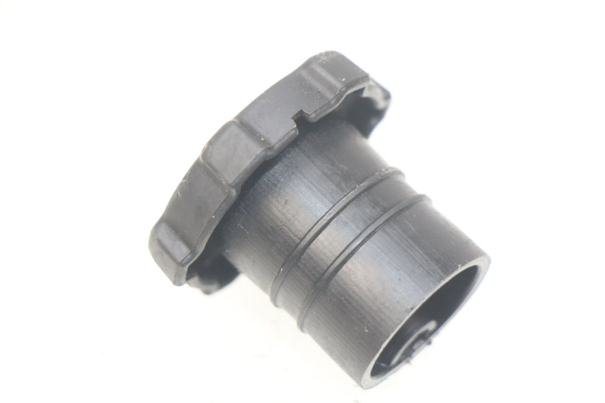 photo de TAPPO SERBATOIO OLIO PIAGGIO ZIP 2T 50 (2009 - 2019) - Zoom sullo stato d'uso