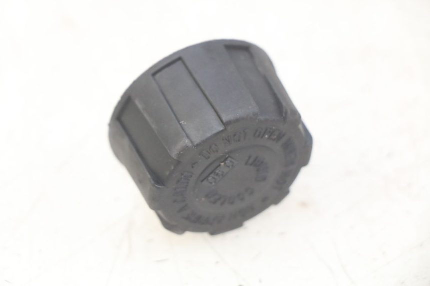 photo de TAPPO VASO ESPANSIONE APRILIA ATLANTIC 125 (2003 - 2009) - Dettaglio del componente