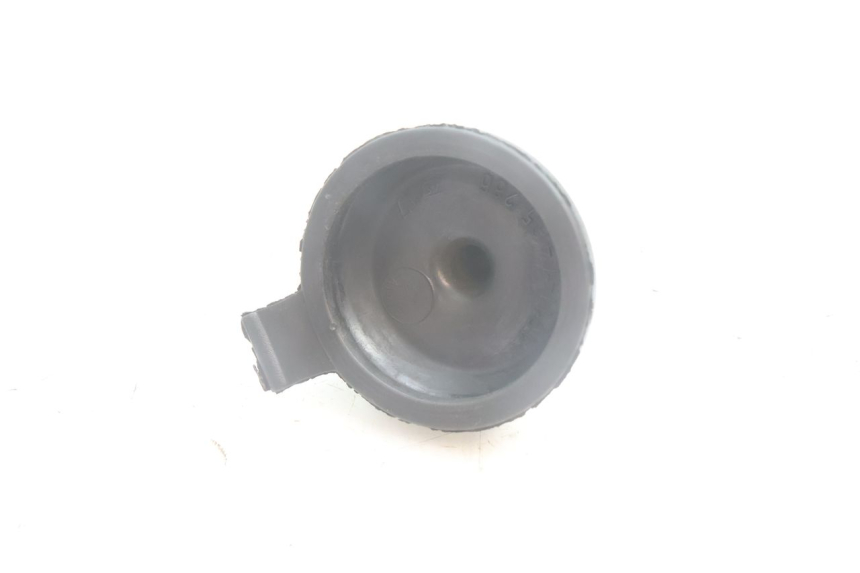 photo de TAPPO VASO ESPANSIONE BMW C1 125 (2000 - 2003) - Zoom sullo stato d'uso