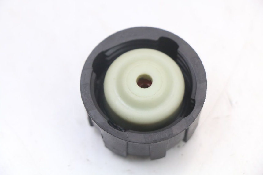 photo de TAPPO VASO ESPANSIONE GILERA DNA 50 (2000 - 2007) - Zoom sullo stato d'uso