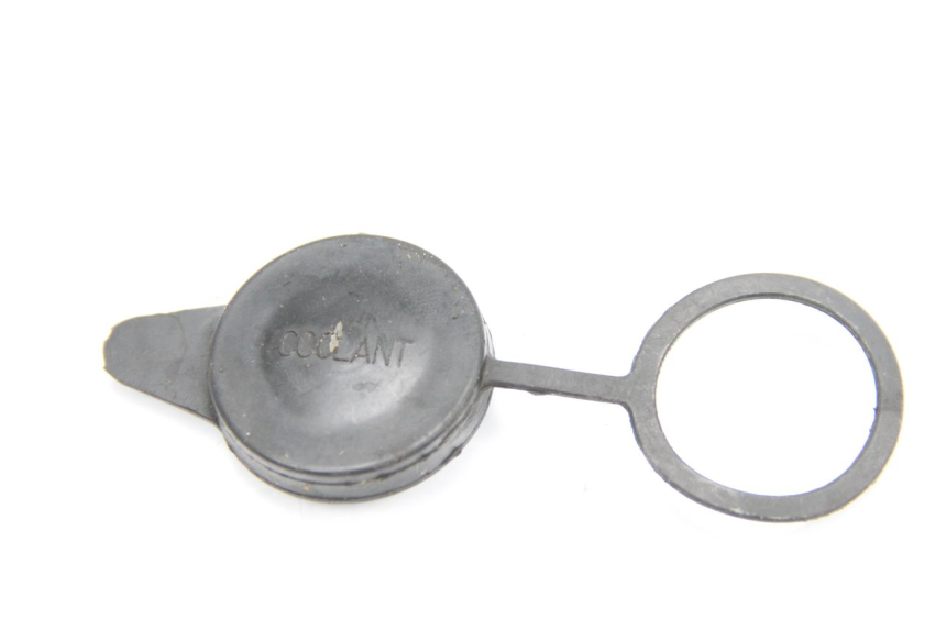 photo de TAPPO VASO ESPANSIONE SYM GTS EFI ABS 125 (2012 - 2016) - Zoom sullo stato d'uso