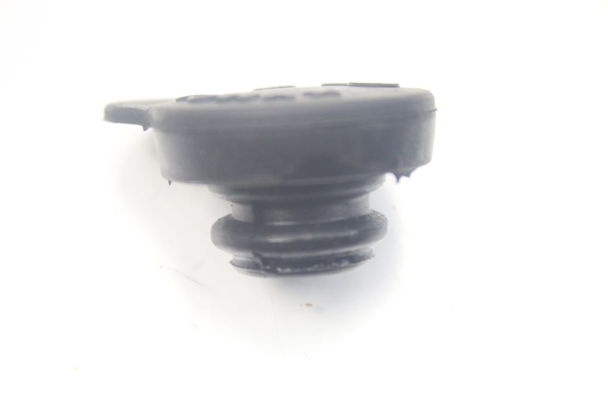 photo de TAPPO VASO ESPANSIONE KYMCO PEOPLE 250 (2004 - 2008) - Dettaglio del componente