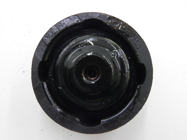 photo de TAPPO VASO ESPANSIONE PIAGGIO X9 125 (2000 - 2003) - Dettaglio del componente