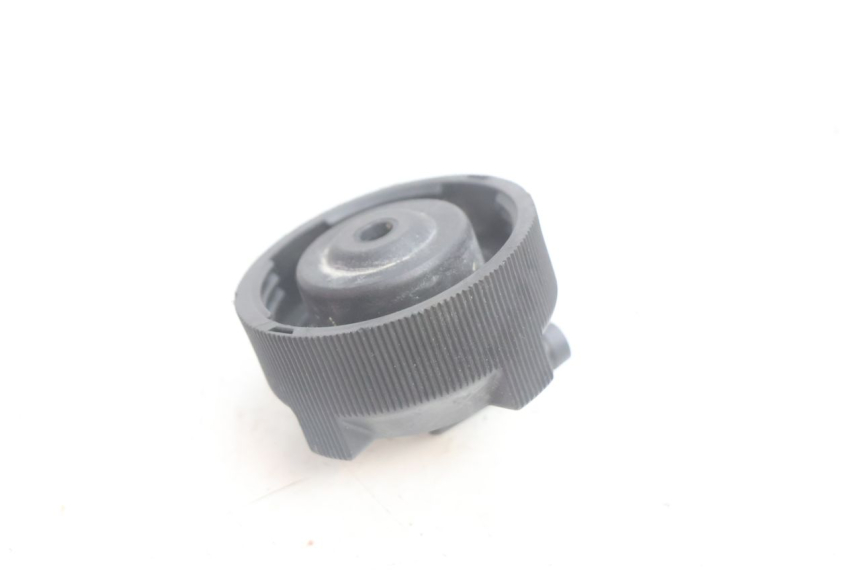 photo de TAPPO VASO ESPANSIONE APRILIA SCARABEO GT 125 (1999 - 2007) - Zoom sullo stato d'uso