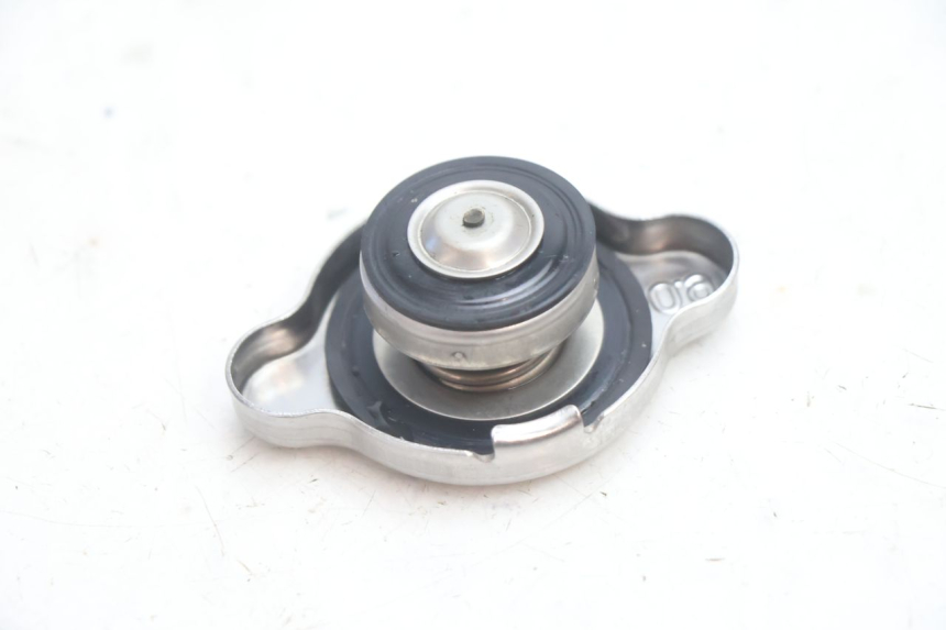 photo de VASO ESPANSIONE TAPPO CAN-AM SPYDER RS 1000 (2008 - 2012) - Zoom sullo stato d'uso