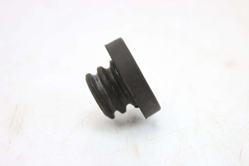 photo de TAPPO VASO ESPANSIONE SUZUKI UH BURGMAN 125 (2002 - 2006) - Dettaglio del componente