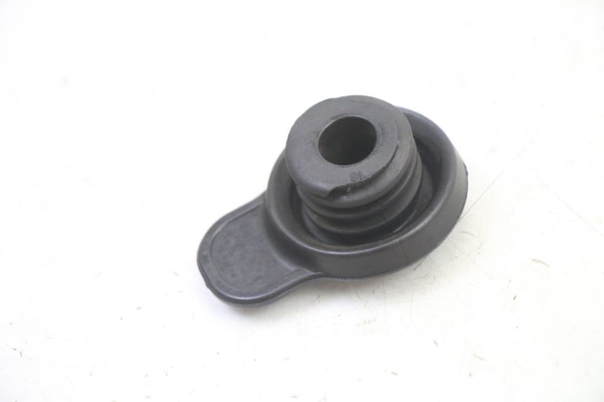 photo de TAPPO VASO ESPANSIONE YAMAHA XMAX X-MAX 125 (2006 - 2009) - Altra angolazione