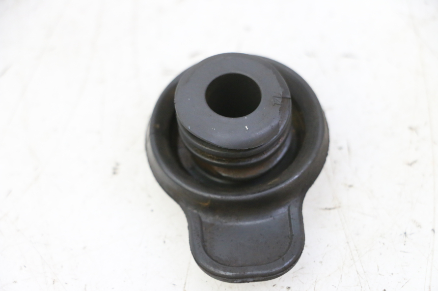 photo de TAPPO VASO ESPANSIONE YAMAHA X-MAX XMAX 250 (2006 - 2009) - Zoom sullo stato d'uso