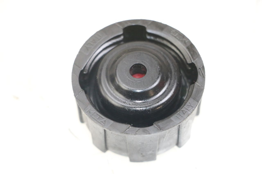 photo de TAPPO VASO ESPANSIONE PIAGGIO X10 125 (2012 - 2017) - Dettaglio del componente