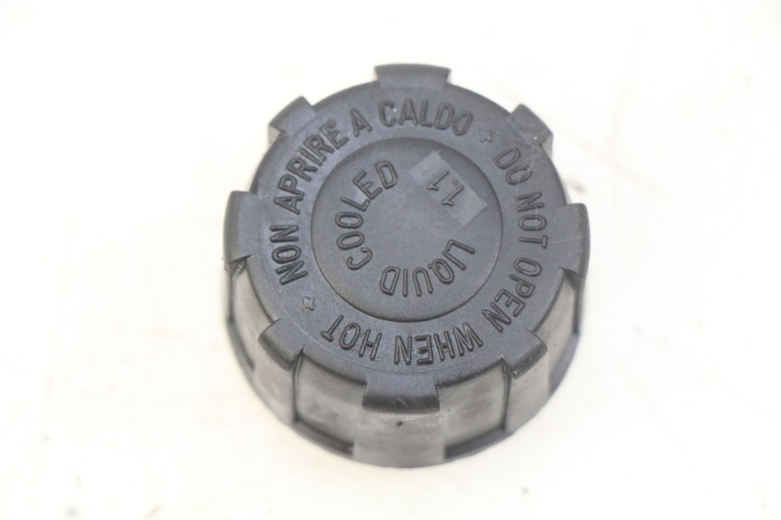 photo de TAPPO VASO ESPANSIONE PIAGGIO X8 125 (2004 - 2007) - Vista principale