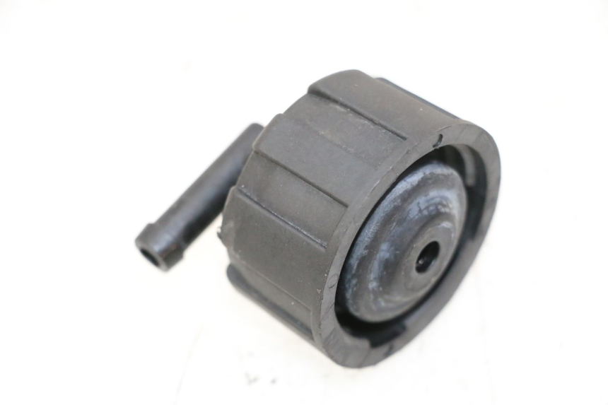 photo de TAPPO VASO ESPANSIONE YAMAHA YP MAJESTY 125 (2002 - 2006) - Zoom sullo stato d'uso