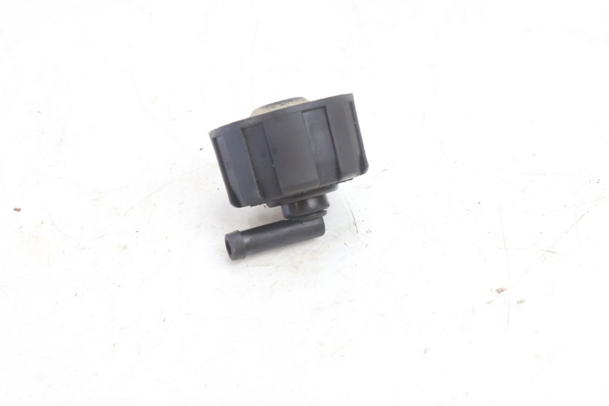 photo de TAPPO VASO ESPANSIONE YAMAHA YP MAJESTY 125 (2007 - 2010) - Dettaglio del componente