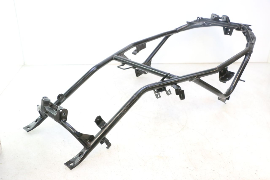 photo de TELAIETTO POSTERIORE SUZUKI BURGMAN EXECUTIVE ABS 650 (2006 - 2012) - Vista principale