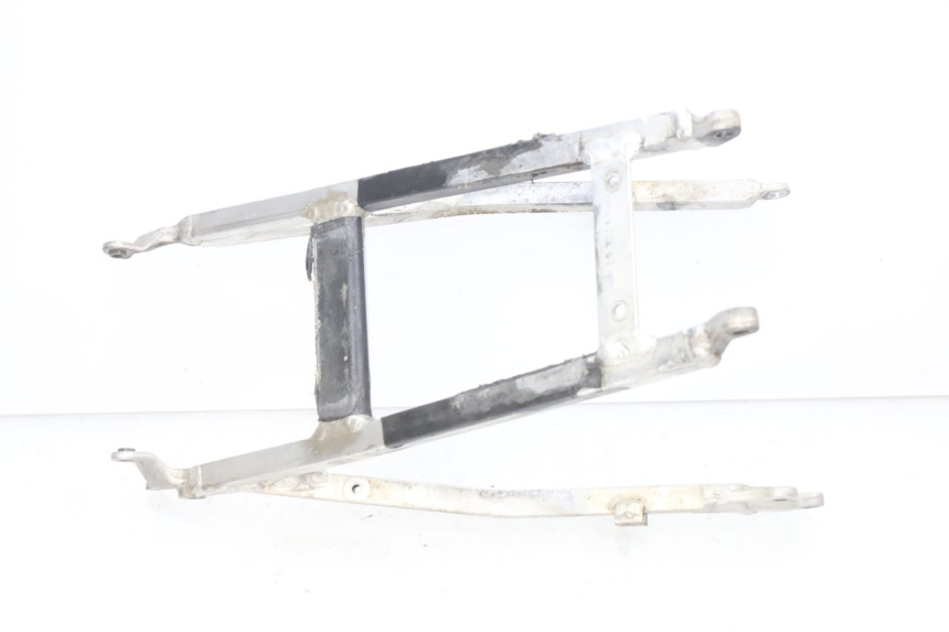 photo de BOUCLE TELAIO POSTERIORE HONDA CRF CR-F 450 (2005 - 2008) - Zoom sullo stato d'uso