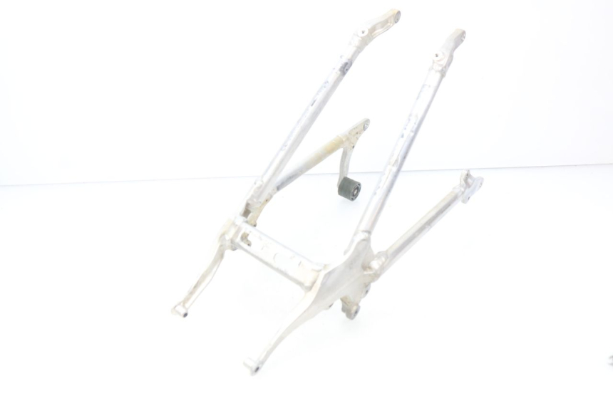 photo de BOUCLE TELAIO POSTERIORE HONDA CRF 250 (2016 - 2017) - Zoom sullo stato d'uso