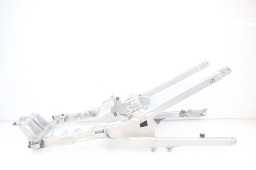 photo de TELAIETTO POSTERIORE YAMAHA FJR ABS 1300 (2016 - 2020) - Dettagli dei punti di fissaggio