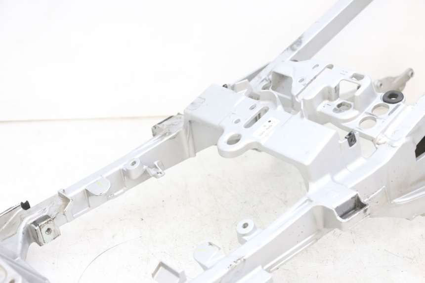 photo de BOUCLE TELAIO POSTERIORE YAMAHA FJR ABS 1300 (2006 - 2012) - Stato della superficie e materiale