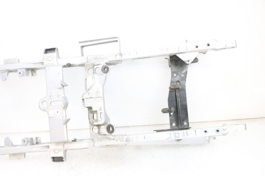 photo de BOUCLE TELAIO POSTERIORE YAMAHA FJR ABS 1300 (2006 - 2012) - Marcature e riferimenti originali