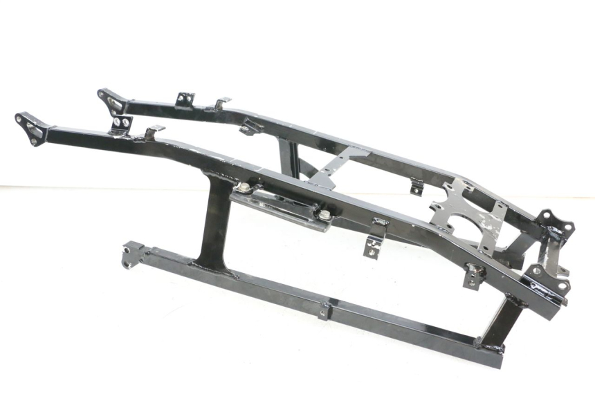 photo de TELAIETTO POSTERIORE KAWASAKI GPZ RX 1000 (1986 - 1988) - Dettagli dei punti di fissaggio