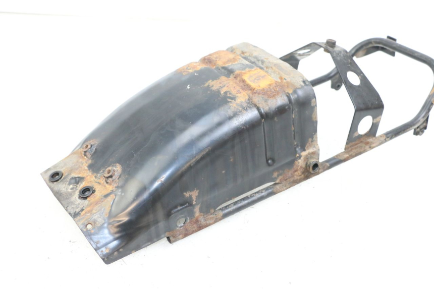 photo de TELAIETTO POSTERIORE SUZUKI GZ MARAUDER 125 (1998 - 2004) - Zoom sullo stato d'uso